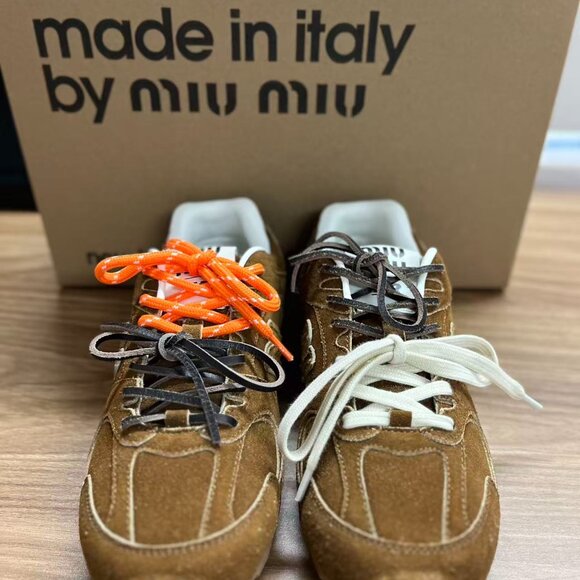 New Balance x Miu Miu collaboration sneakers - Picture 2 of 8